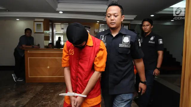 Tiga Pengedar Film Porno Gay Anak Internasional Ditangkap