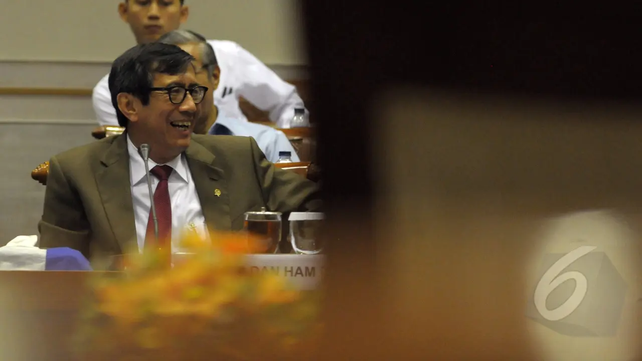 Tampang Yasonna Laoly Saat Dicecar Komisi III Terkait Golkar