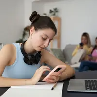 Bangun Kebiasaan Digital Anak Remaja Bersama TikTok dan #SalingJaga (Foto/Sumber: Freepik)