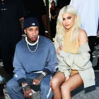 Tyga dikabarkan telah mendesak Kylie Jenner untuk melakukan operasi plastik. (AFP/Bintang.com)