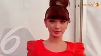 Romantisnya Lamaran Zaskia Gotik