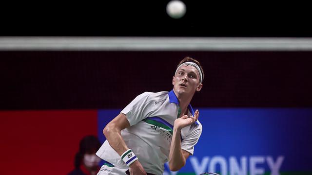 FOTO: Viktor Axelsen Kubur Mimpi Anthony Ginting Tampil di Final Thailand Open