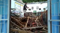 Diterpa Hujan, Atap Bangunan Perpustakaan SD Pakuan Bogor Ambruk