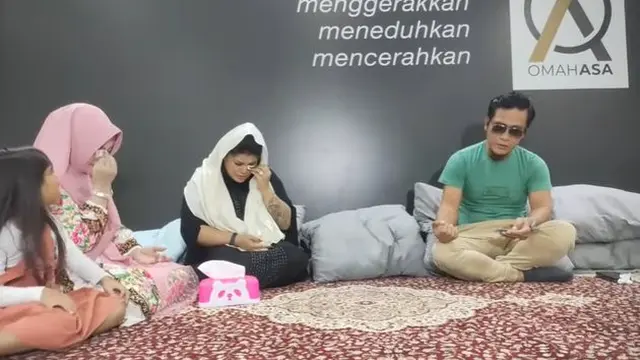 6 Momen Nania Idol Kembali Memeluk Agama Islam, Dituntun Gus Miftah