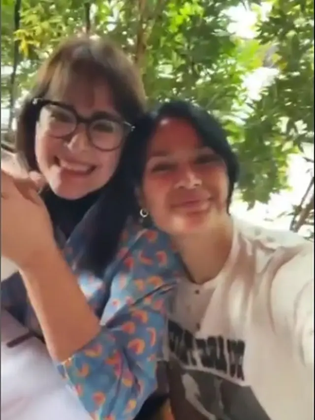 [Fimela] Sandy Harun dan Donna Harun