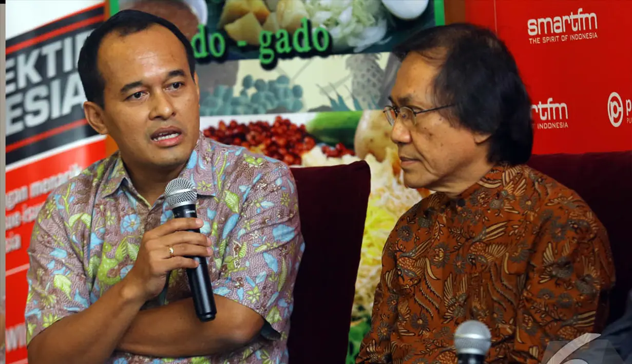 Dalam diskusi "Seberapa Lama Rupiah Melemah" , pengamat politik Nico Harjanto menyindir para politisi justru senang nilai tukar Rupiah anjlok,  Jakarta, Sabtu (20/12/2014). (Liputan6.com/Johan Tallo)