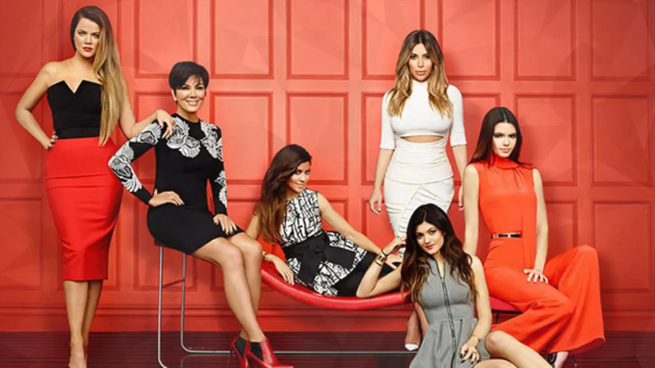 Keajaiban Tata Rias Bikin Cowok Ini Mirip The Kardashian