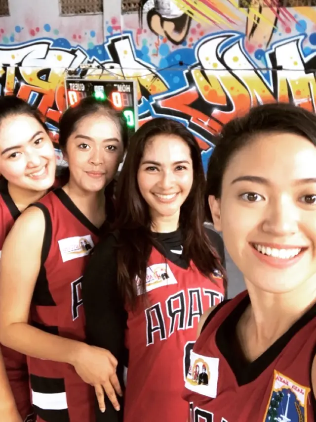 Potret Maudy Koesnaedi Tanding Basket (sumber: instagram/maudykoesnaedi)