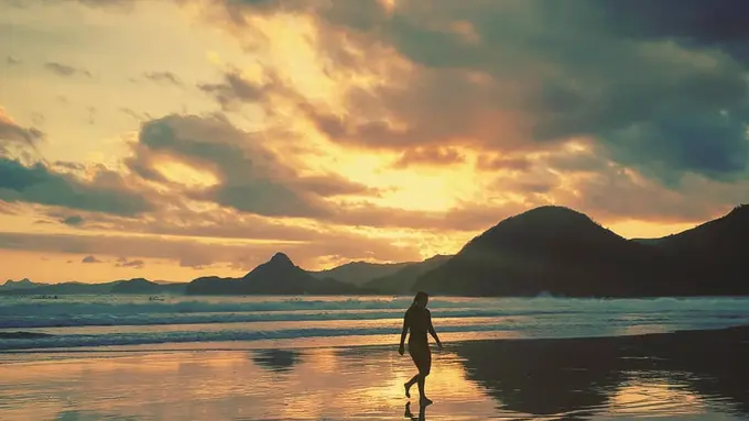Pantai Selong Belanak, Sekeping Pesona Lombok untuk Dunia