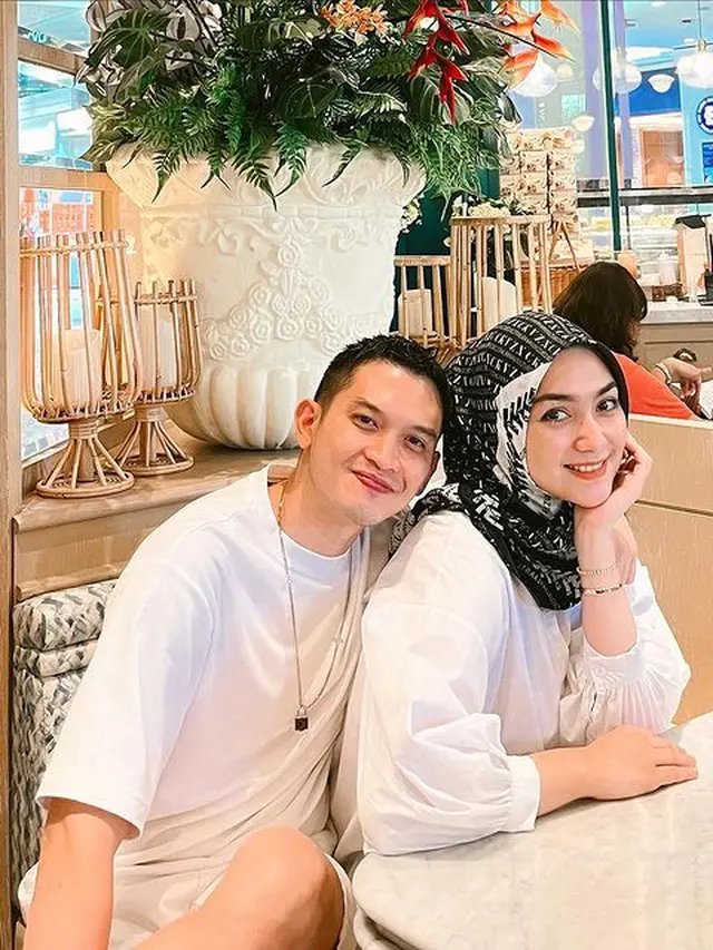 [Fimela] Citra Kirana dan Rezky Aditya
