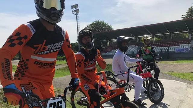 Ratusan Atlet Ikut Kejurnas BMX 2022