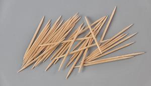 Ilustrasi tusuk gigi. (Sumber: Pixabay)