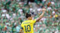 Zlatan Ibrahimovic adalah pemain sepakbola berkebangsaan Swedia, ia kini bermain untuk Manchester United