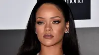 Muncul di Lokasi Syuting Ocean's 8, Rihanna Bikin Pangling