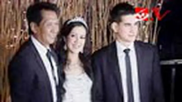 Andi Soraya Nikahi Duda Delapan Anak