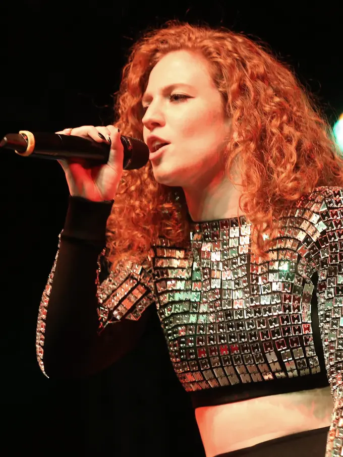 [Bintang] Jess Glynne