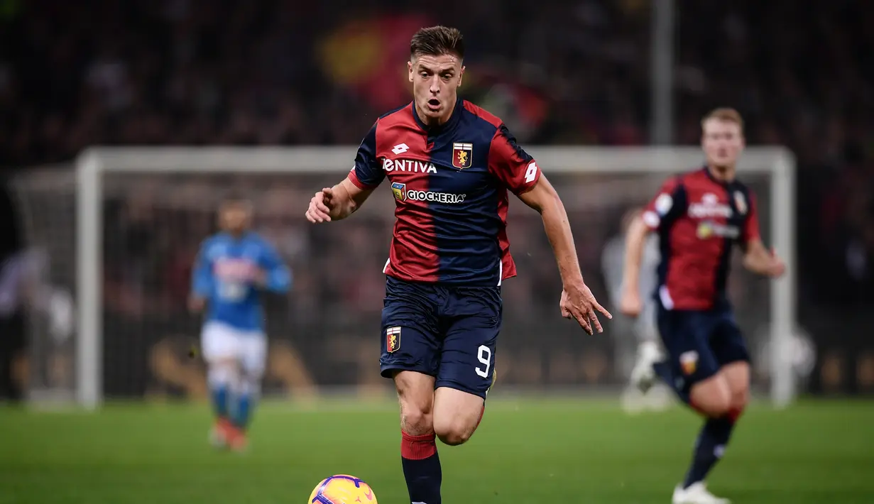 1. Krzysztof Piatek (Genoa) - 10 gol (AFP/Marco Bertorello)