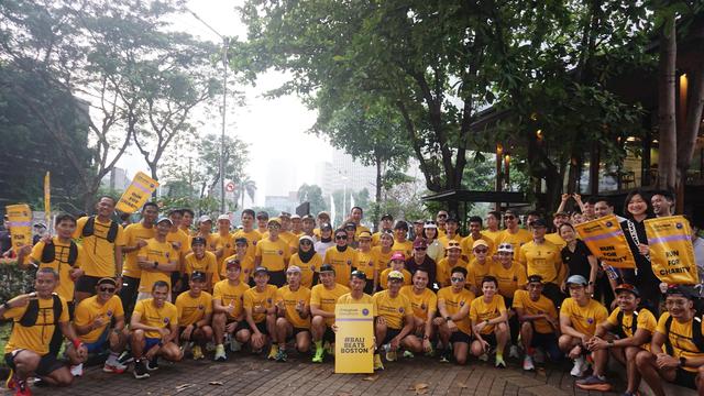 Pelatih lari asal NTB, Suwandi, ikut lari bersama Road to Maybak Marathon 2025