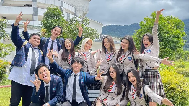 Syuting Season 2 Berakhir, Ini 6 Potret Kebersamaan Pemain My Love My Enemy