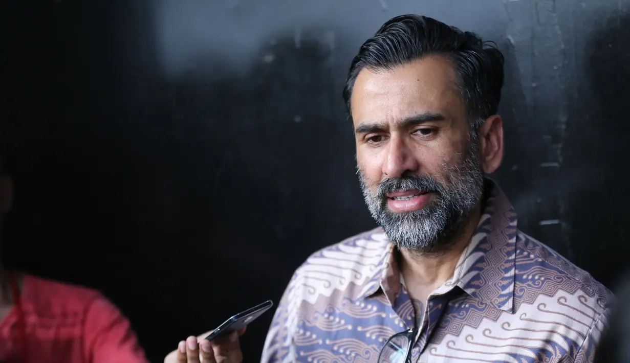 "Saya ingin menutup hal-hal yang menurut saya sudah lewat. Saya ingin melihat ke depan. Saya ingin fokus terhadap Axel," tandasnya. (Adrian Putra/Bintang.com)