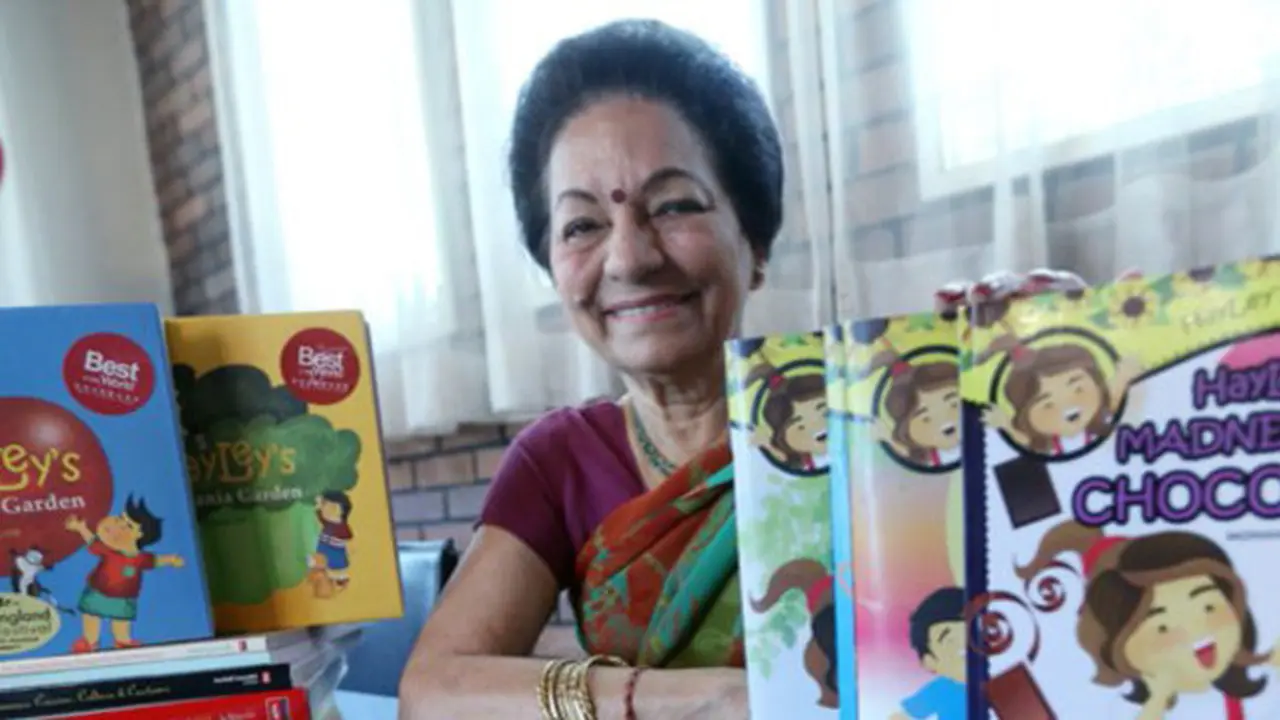 Nenek 80 Tahun Ini Tetap Menulis Cerita Bermutu demi Anak-Anaak 
