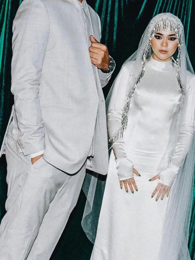 10 Detail Penampilan Sivia Azizah Menikah dengan Sentuhan Adat Minang, Hijab Turban Jadi Andalan