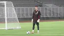 Emil Audero Mulyadi baru menjadi WNI pada 10 Maret lalu. Kemampuan dan pengalaman kiper berusia 28 tahun ini dinilai layak untuk dicoba oleh pelatih Timnas Indonesia, Patrick Kluivert. (Bola.com/M Iqbal Ichsan)
