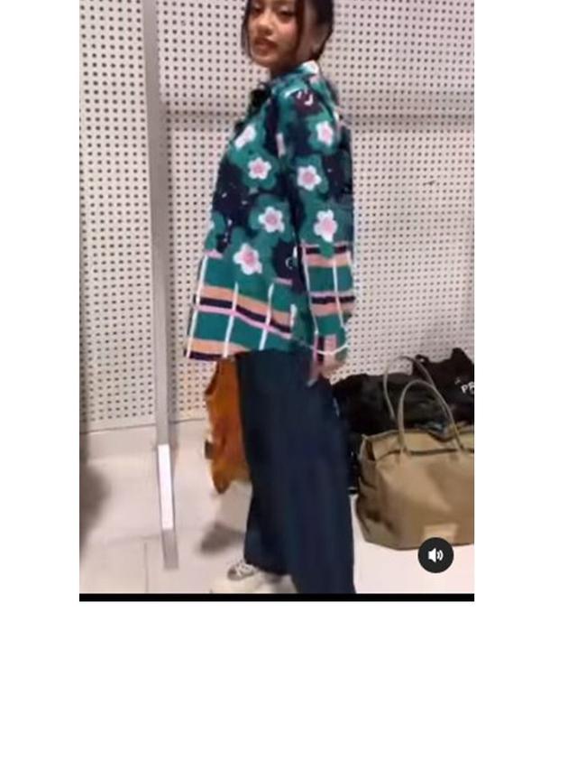 7 Potret Terbaru Alleia Putri Ariel NOAH, Debut Runway di JFW 2023