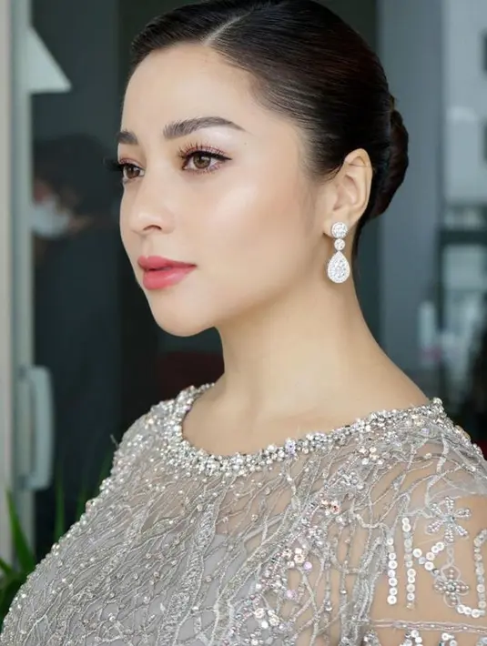 Nikita Willy baru saja melangsungkan pernikahan sang adik, Winona Willy pada 21 November 2021 lalu.