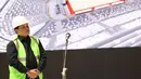 Menteri BUMN, Erick Thohir ketika hadir di Peresmian Topping Off Indoor Multifunction Stadium di Kompleks Gelora Bung Karno, Senayan, Jakarta, Jumat (13/1/2023) sore WIB. (Bola.com/Abdul Aziz)