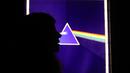 Seorang pengunjung melihat salah satu ruangan yang berisi instalasi pameran Pink Floyd di Roma, Italia (16/1). Setahun yang lalu pameran Pink Floyd bertema "Their Mortal Remains" juga telah digelar di London, Inggris. (AP Photo / Gregorio Borgia)