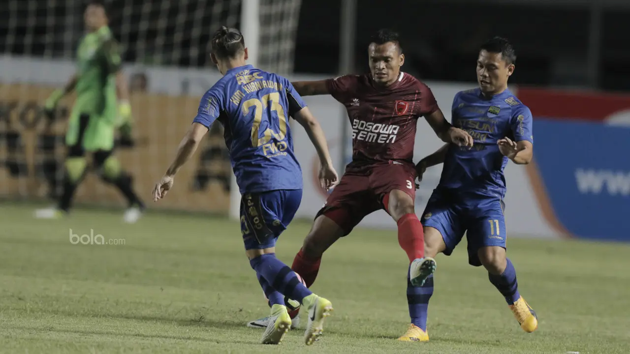 Striker PSM Makassar, Ferdinand Sinaga