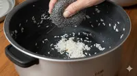 5 Penyebab Rice Cooker Cepat Kotor dan Lengket Meski Baru Dicuci