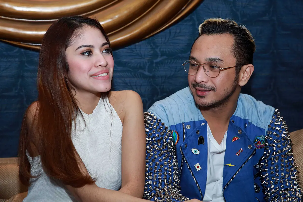 [Bintang] Giring Nidji dan istri