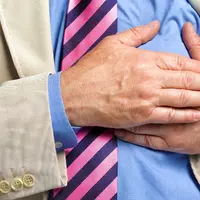 Kasus serangan jantung yang dialami artis Irena Justine memperlihatkan anak muda pun rentan punya penyakit mematikan ini. Apa saja tandanya?