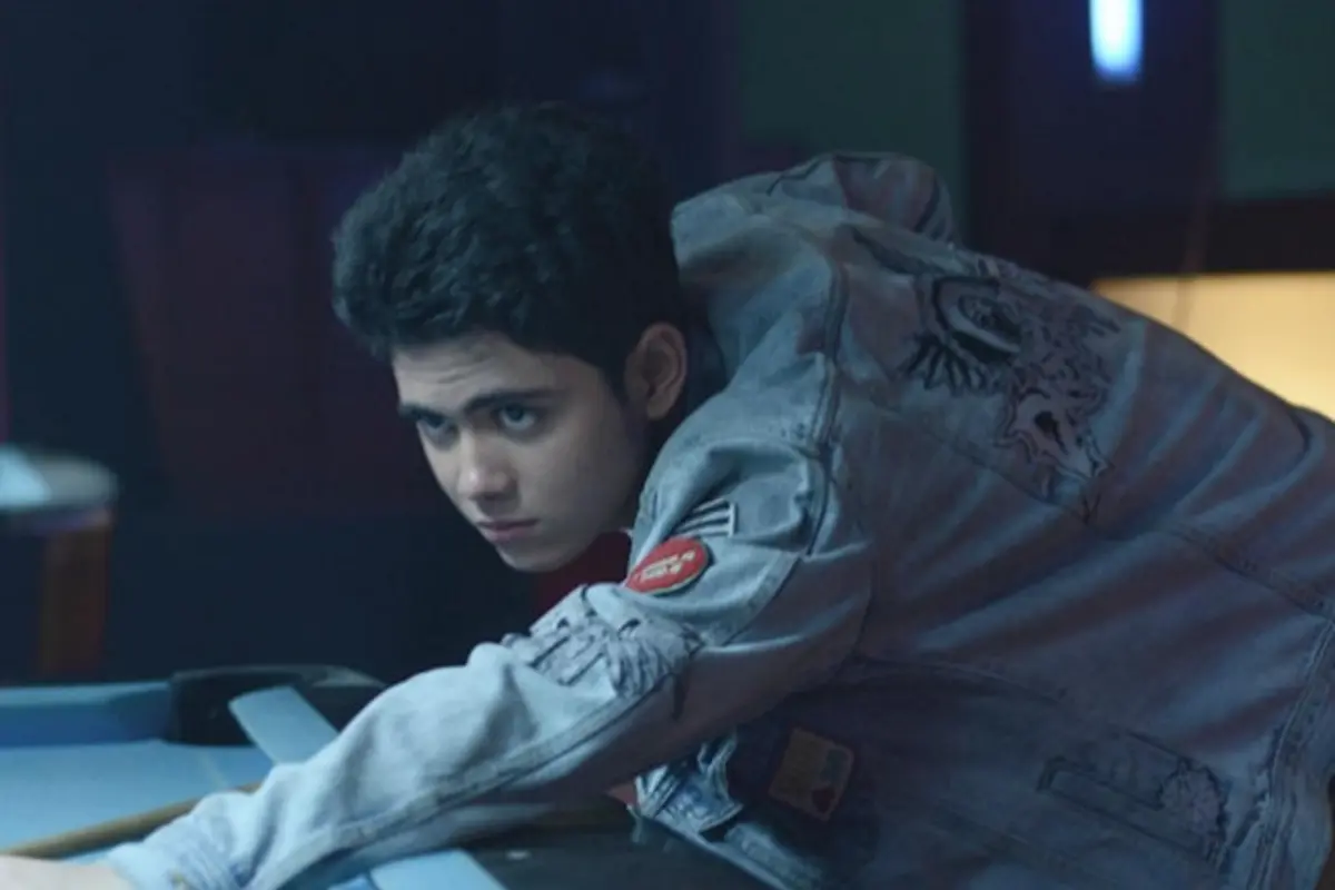 [Bintang] Sederet Bocoran Potret Aliando Syarief di Film Pertaruhan