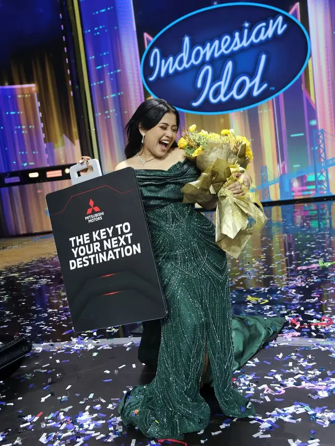 Gaun-gaun Megah Shabrina Leanor di Malam Result & Reunion Indonesian Idol XIII