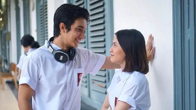 Komentari Fuji Main Film, Ini 6 Potret Hasyakyla Utami Lakoni Berbagai Peran