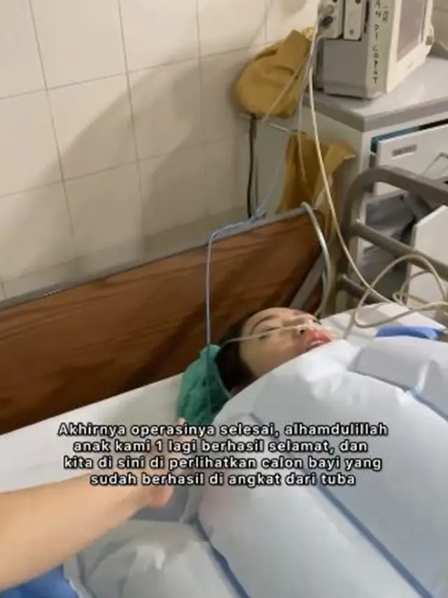 6 Momen Haru Siti Badriah Jalani Operasi Angkat Satu Janin Kembar di Luar Rahim
