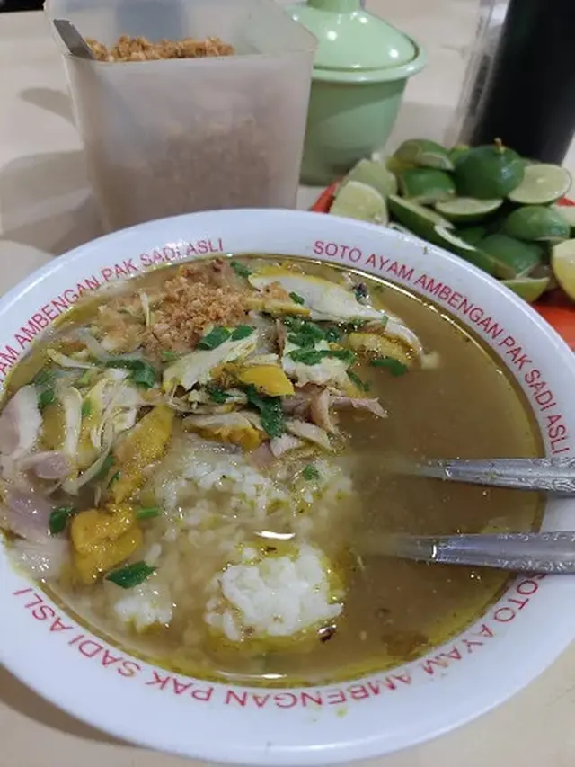 Soto Ayam Ambengan "Pak Sadi Asli" Ketintang