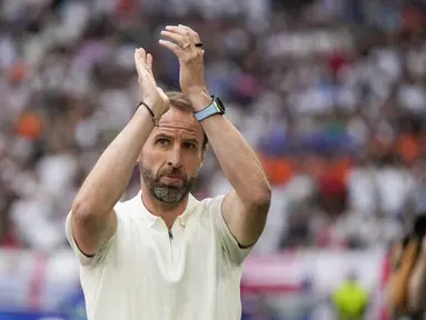 Timnas Inggris dipastikan tidak memiliki pelatih kepala untuk saat ini. Pasalnya Gareth Southgate memutuskan mundur dari jabatannya pasca Inggris kalah di Final Euro 2024. (AP Photo/Matthias Schrader, File)