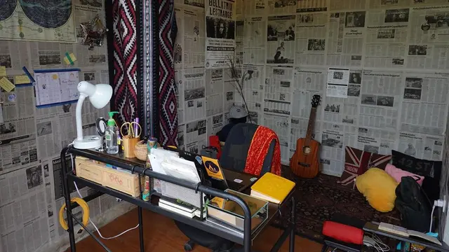 Dinamai Newspaper Room Ini 7 Potret Ruang Kerja Adinda Thomas di Rumah