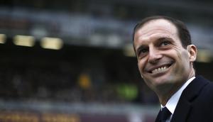 Massimiliano Allegri sukses memecahkan rekor kemenangan kandang Juventus yang sebelumnya dipegang Antonio Conte. (AFP/Marco Bertorello)
