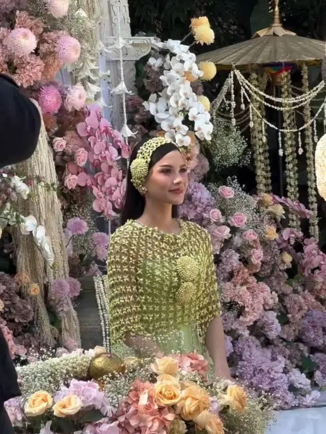 12 Potret Penampilan Alyssa Daguise saat Pengajian dan Siraman Jelang Pernikahan, Anggun dan Memukau dengan Nuansa Tradisi