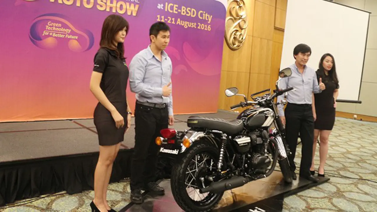 Kawasaki Luncurkan W800 Authentic Classic di GIIAS 2016