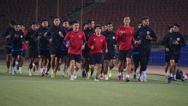 Timnas Indonesia U-23 sedang berlatih di Tajikistan.