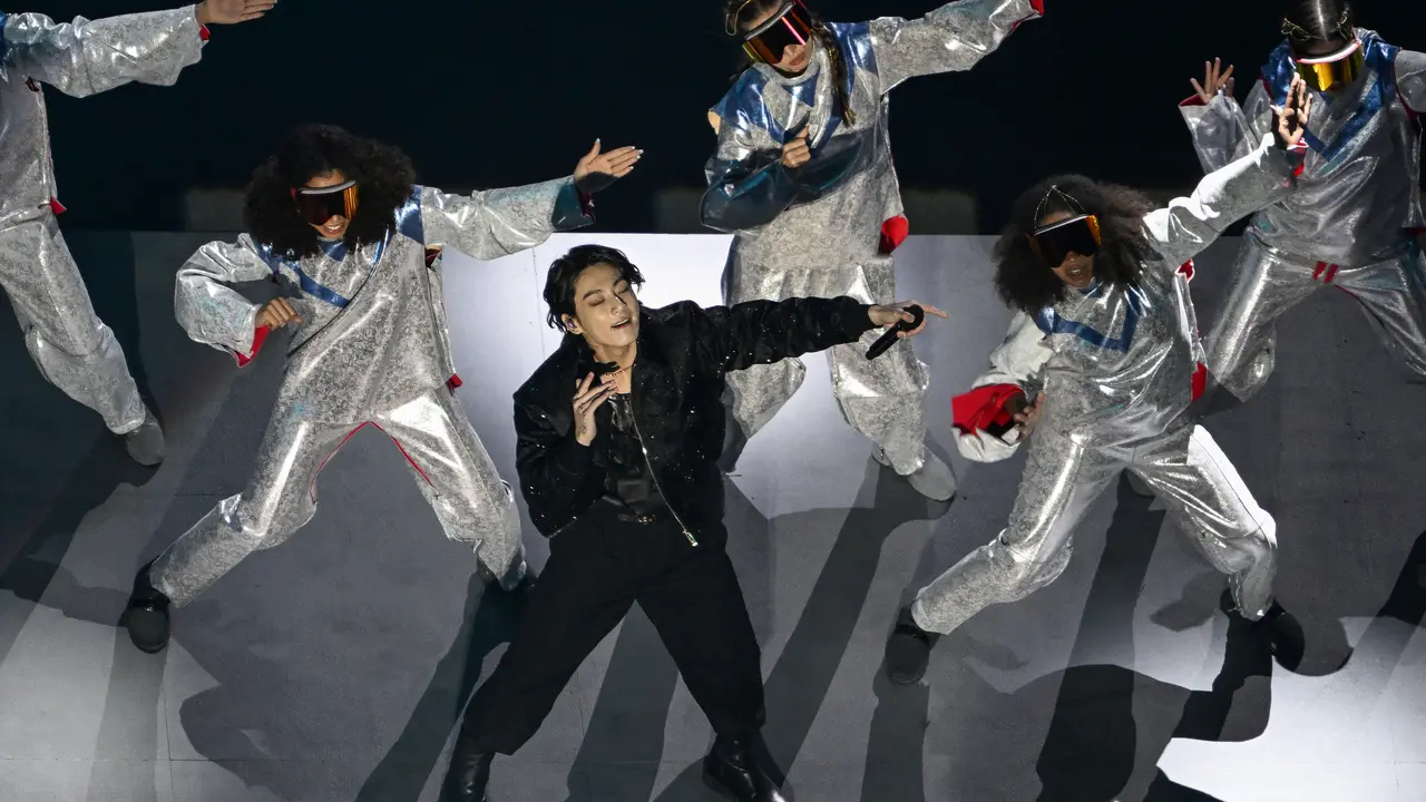 Penampilan Energik Jungkook BTS di Pembukaan Piala Dunia 2022 Qatar