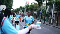 Taklukkan Cuaca Panas Surabaya, Le Minerale Hadirkan 18 Titik Water Station Surabaya Marathon