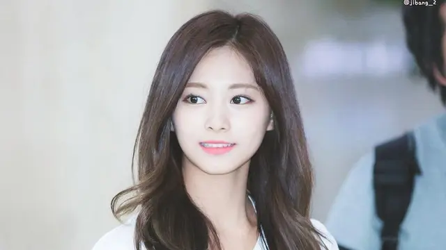 [Bintang] Punya Kepribadian Tertutup, Tzuyu TWICE Mengaku Senang