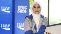 Zee Zee Shahab di acara Pocari Sweat Bintang SMA di kawasan Kemang, Jakarta Selatan, Kamis (12/9/2019). (Akrom Sukarya/Kapanlagi.com)